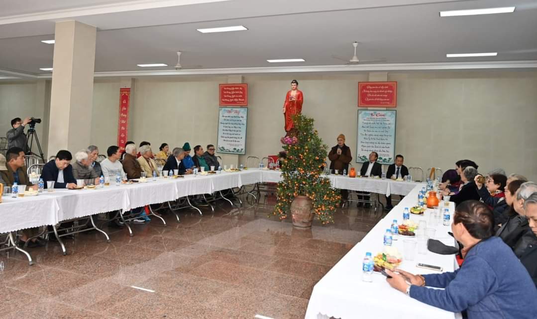 CLB Hải Phòng học sinh hoạt đầu xuân mới Giáp Thìn 2024